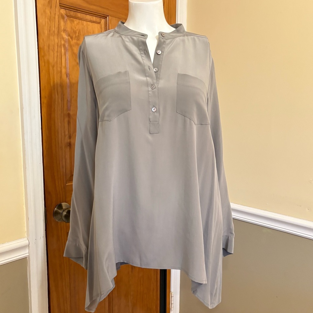 Eileen Fisher Light Gray Silk Split-Neck Tunic Sz.PM